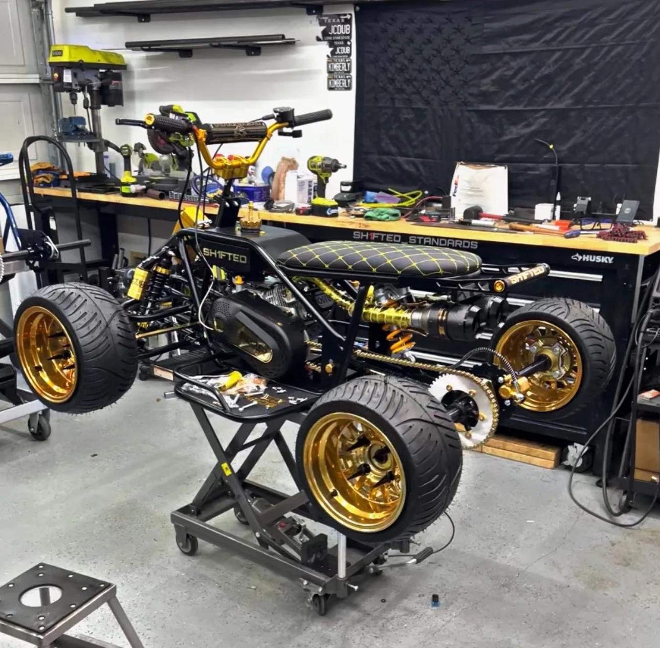THE GOLD MINI QUAD THE GOLD MINI QUAD